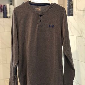 Men’s under Armour long sleeve shirt